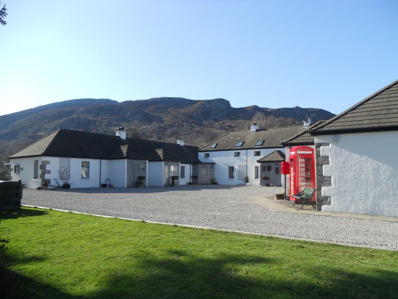 crubenbeg highland holiday cottages in the sunshine