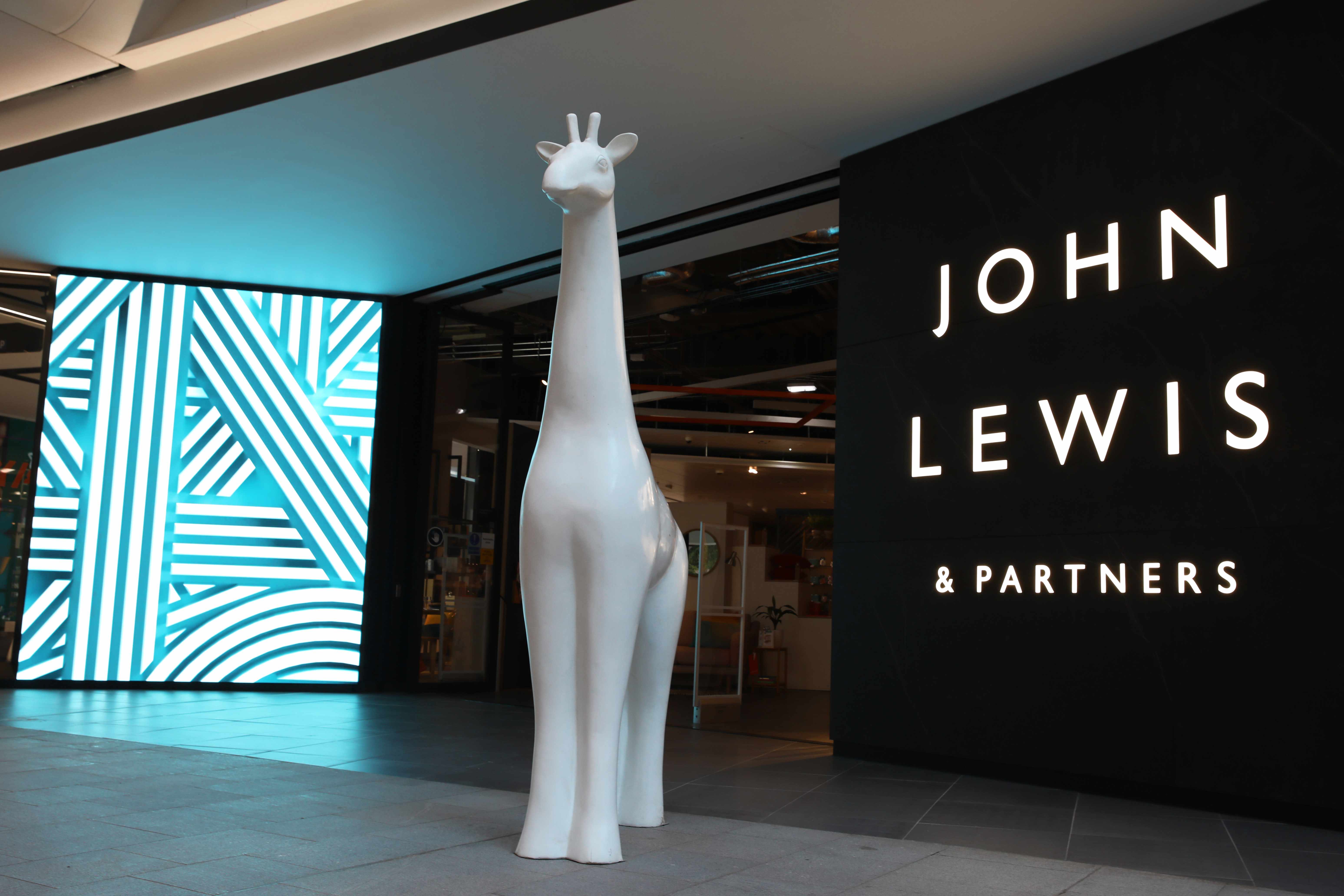 Blank giraffe about town statue outside John Lewis

Image: LAURA MOORE 2021