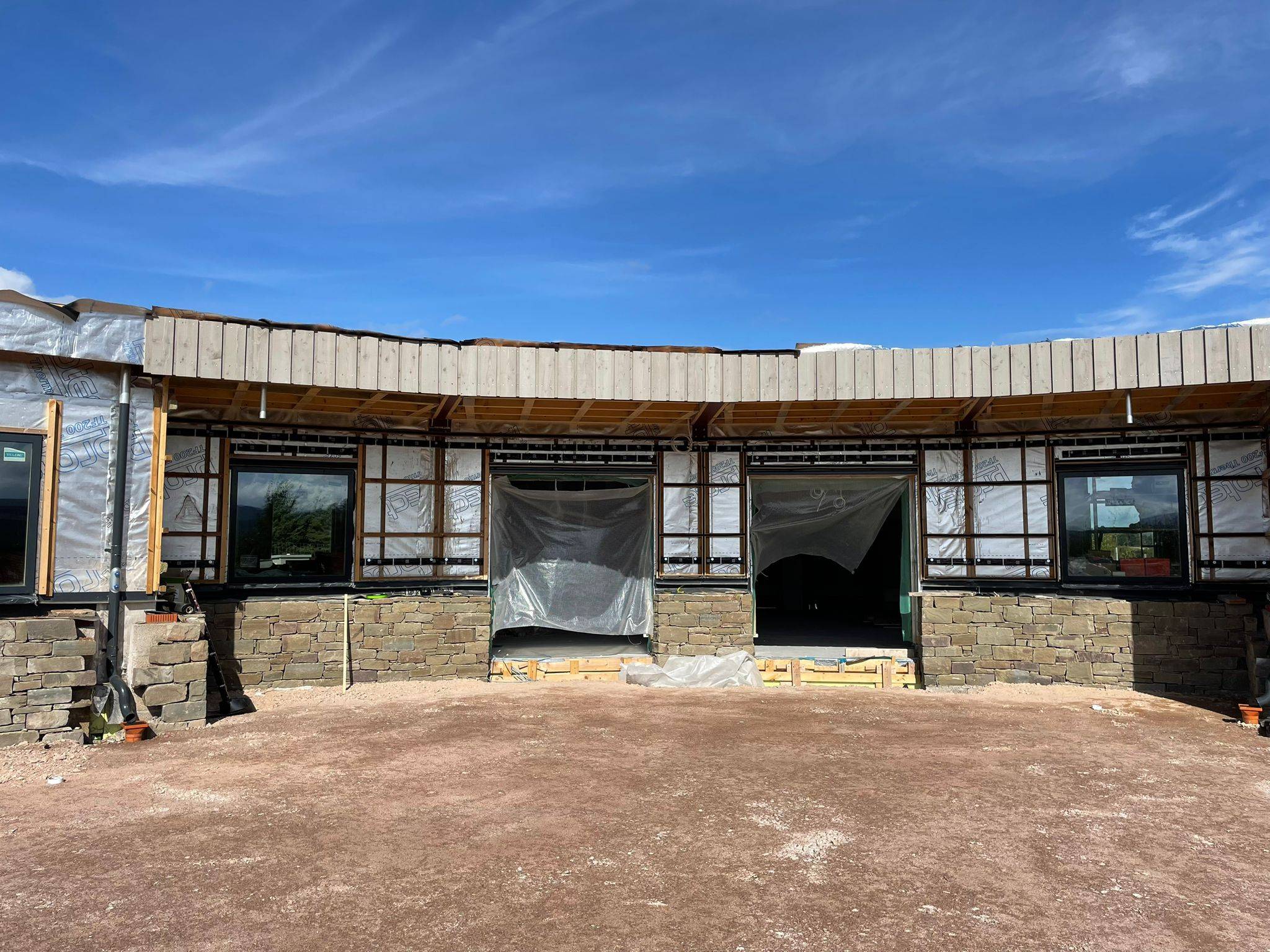 Learning hub hive part way through construction process sunny day

Image: ALLIE MCGREGOR 2023