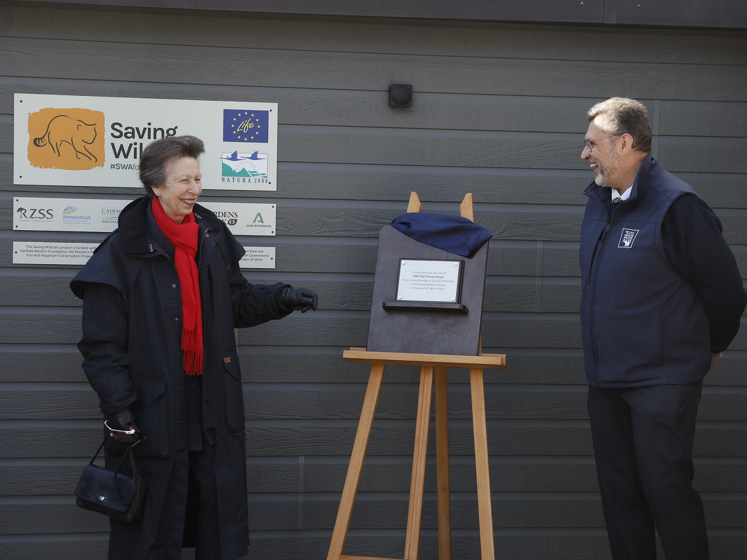 HRH unveiling a plaque at the Saving Wildcats hub with David Field IMAGE: Laura Moore 2024